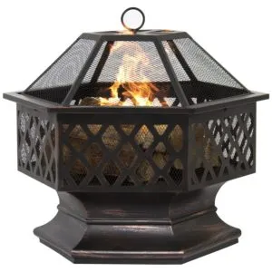 A Fire Pit With a Screen