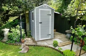 Keter Manor with Cat