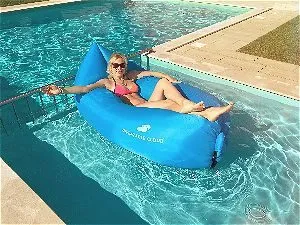 Inflatable Cloud Outdoor Lounger in the Pool