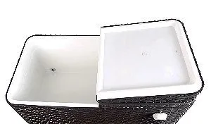UPHA 80 Quart Rolling Patio Cooler Interior