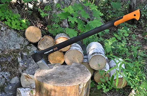 Fiskars X27 Axe