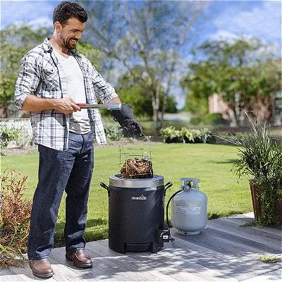 Cooking Away with the Char-Broil Big Easy Oil-less Liquid Propane Turkey Fryer
